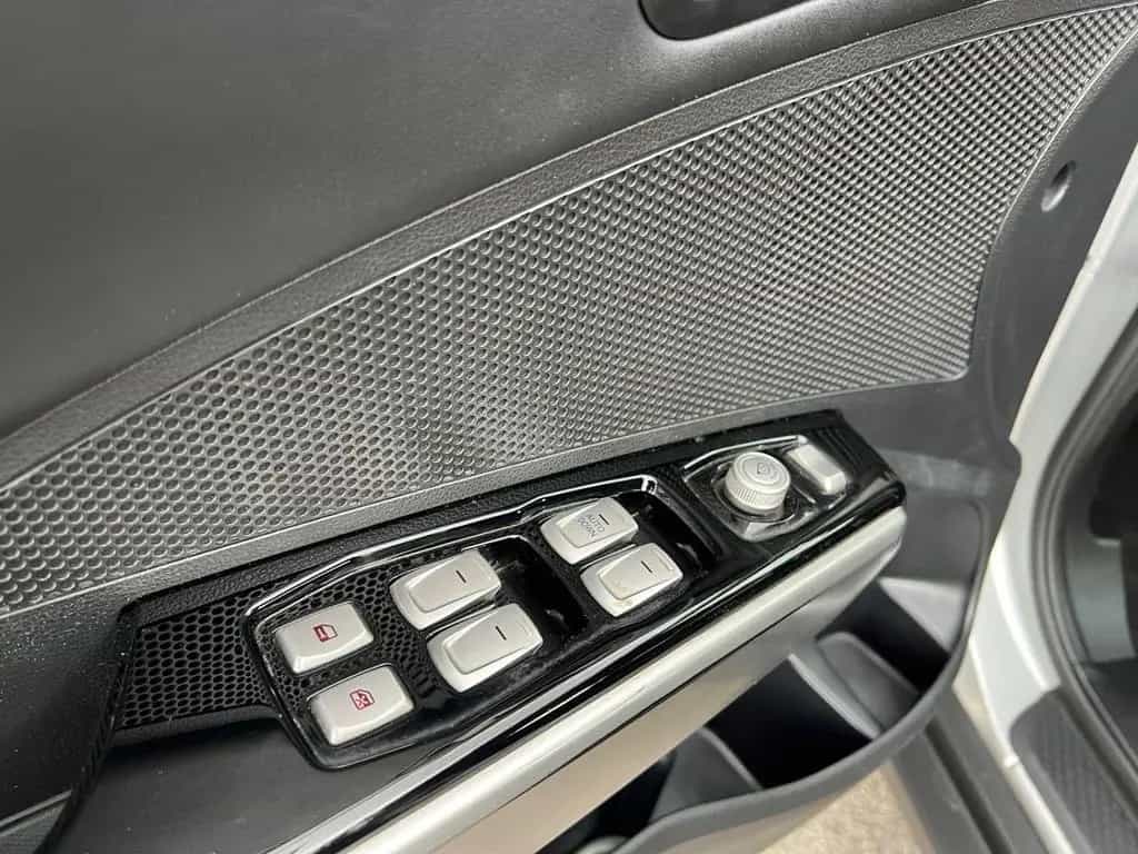 Ssangyong Tivoli 1.6d 2WD Be 02/2016-photo-11