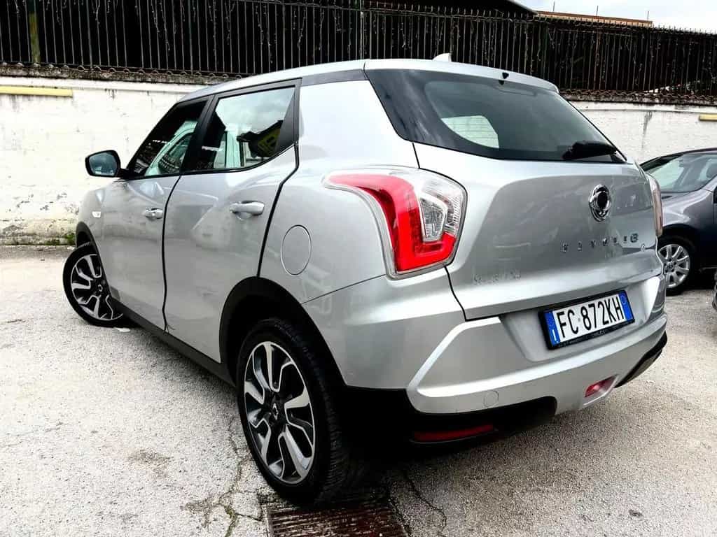 Ssangyong Tivoli 1.6d 2WD Be 02/2016-photo-3