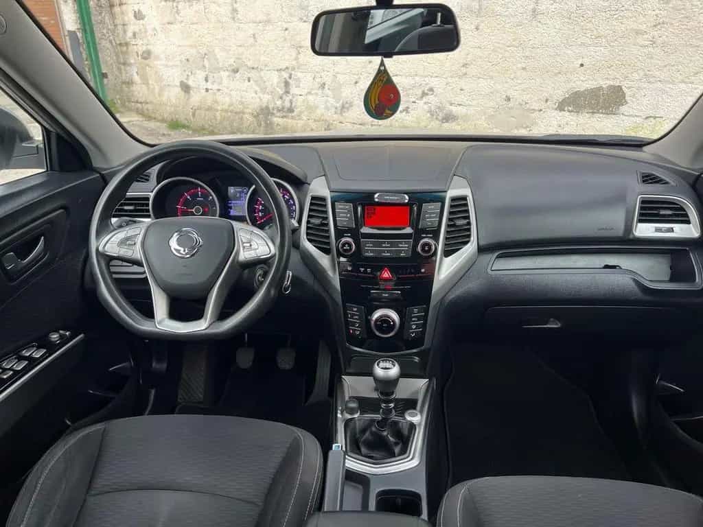 Ssangyong Tivoli 1.6d 2WD Be 02/2016-photo-8