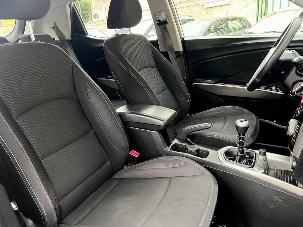 Ssangyong Tivoli 1.6d 2WD Be 02/2016-photo-9