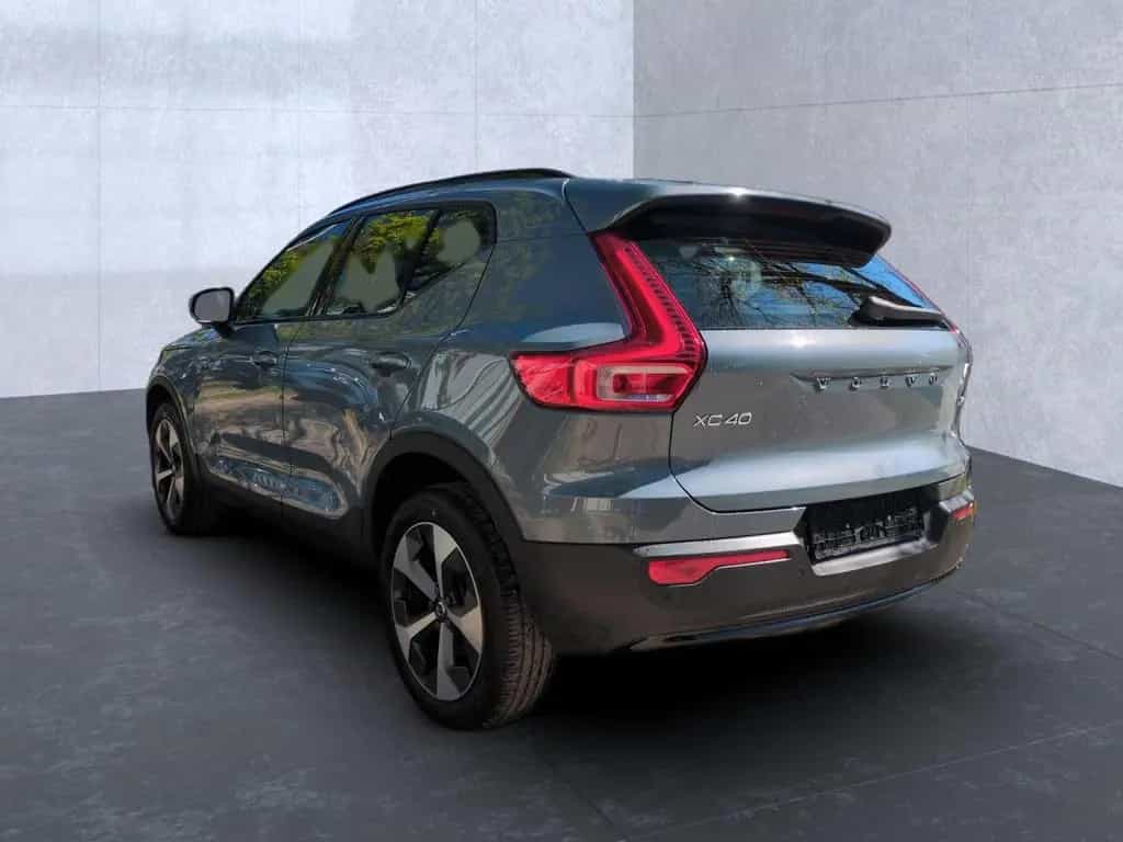 Volvo XC40 XC 40 Plus Dark 2WD 02/2023-photo-4