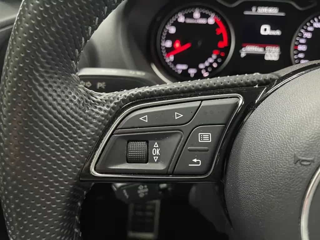 Audi Q2 35 TFSI S line AHK LED LM 19" Navi PDC vo+hi 05/2020-photo-22