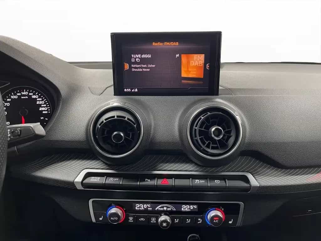 Audi Q2 35 TFSI S line AHK LED LM 19" Navi PDC vo+hi 05/2020-photo-7