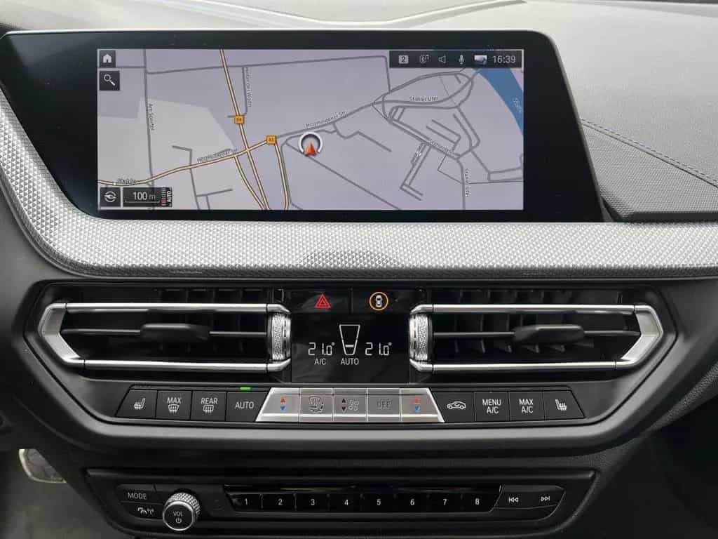 BMW M135 I xDr LiveCPr,ACC,H/K,e-Sitze,HUD,DAB,DA LED 09/2020-photo-10