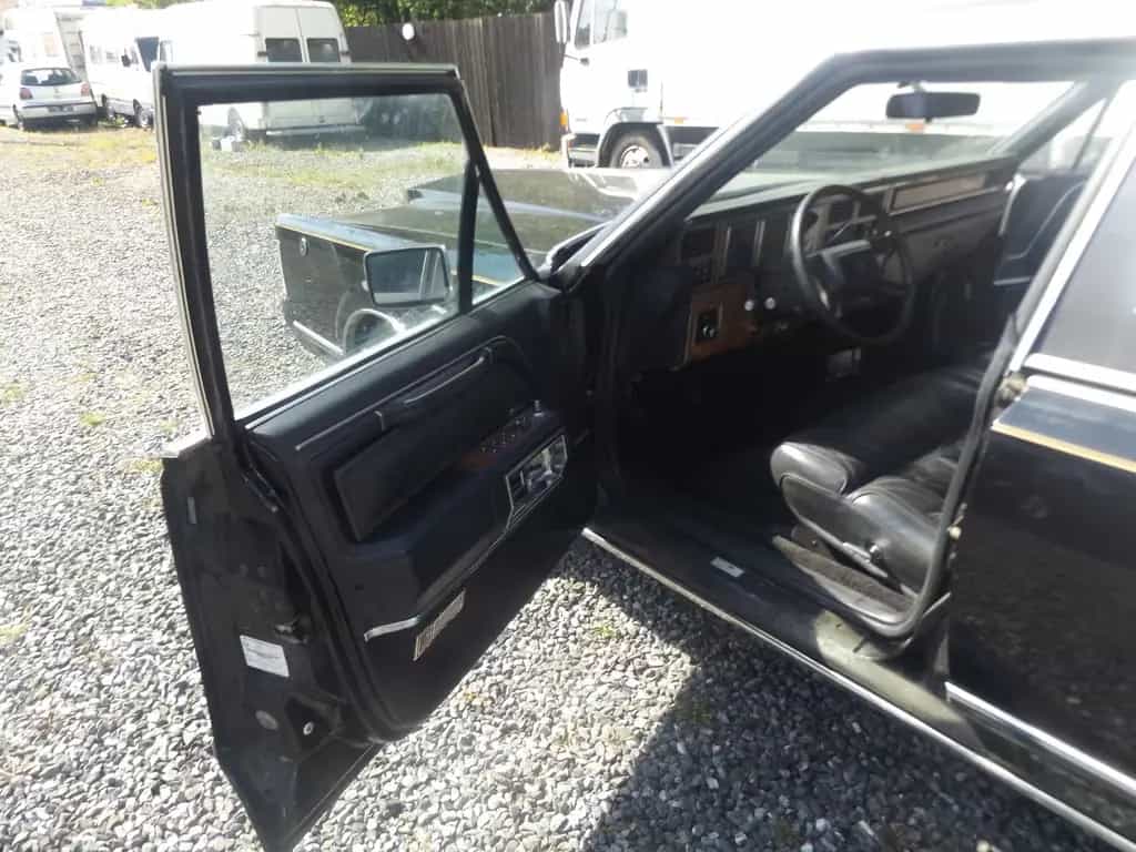 Lincoln Town Car Stretchlimousine 5.0 V8 01/1987-photo-8