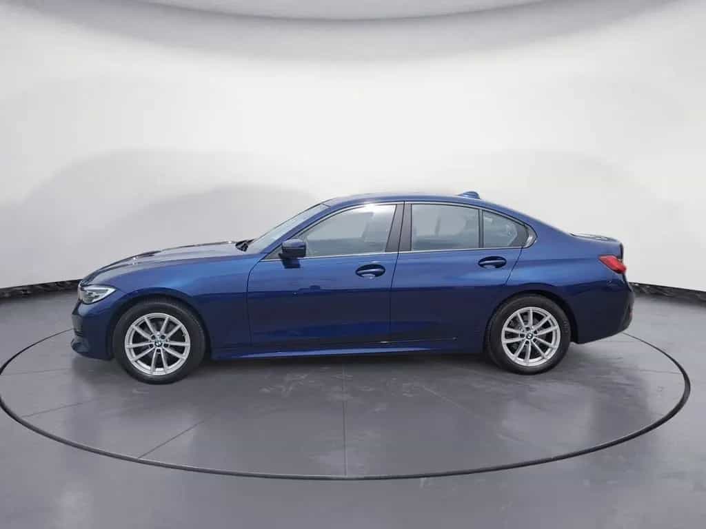BMW 320 d Advantage Aut. Klimaaut. Komfortzugang PDC 08/2019-photo-1
