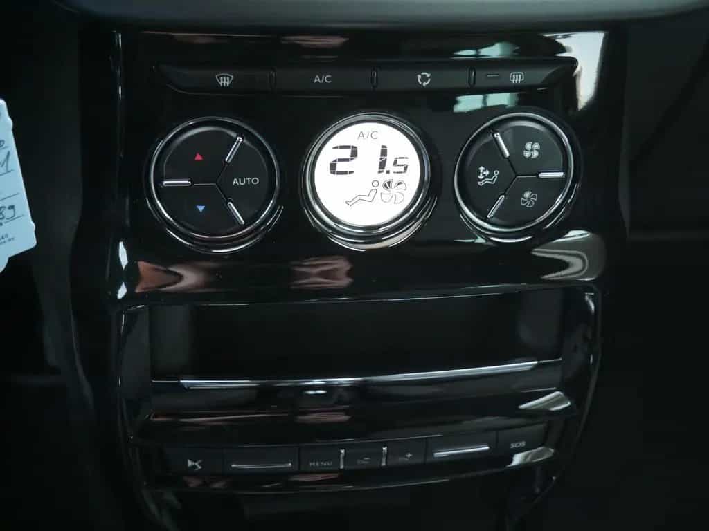 DS Automobiles DS3 DS 3 Cabrio THP 165 SoParis SHZ KAMERA NAVI LED 03/2016-photo-10