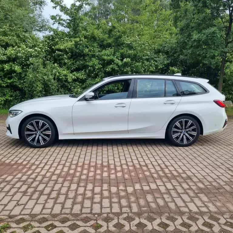 BMW 318 i Touring Sport Line Auto Sport Line Garantie 06/2021-photo-0