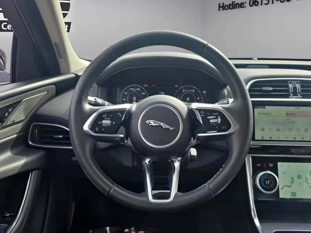 Jaguar XE D180 SE AT8 |1.HAND|LEDER|E-SITZE|MATRIX-LED| 01/2020-photo-14