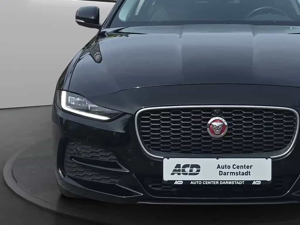 Jaguar XE D180 SE AT8 |1.HAND|LEDER|E-SITZE|MATRIX-LED| 01/2020-photo-2