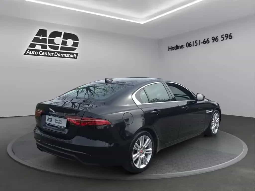 Jaguar XE D180 SE AT8 |1.HAND|LEDER|E-SITZE|MATRIX-LED| 01/2020-photo-5