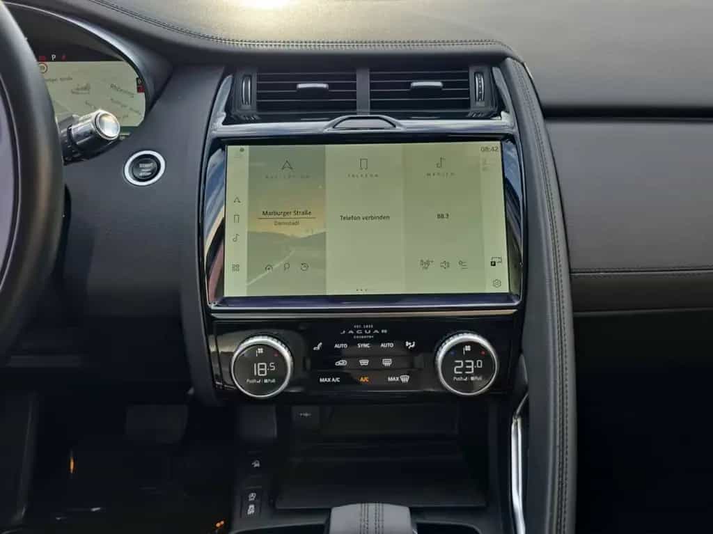 Jaguar E-Pace P200 AWD SE |1.HA|LEDER|20Z|LED| 12/2021-photo-19