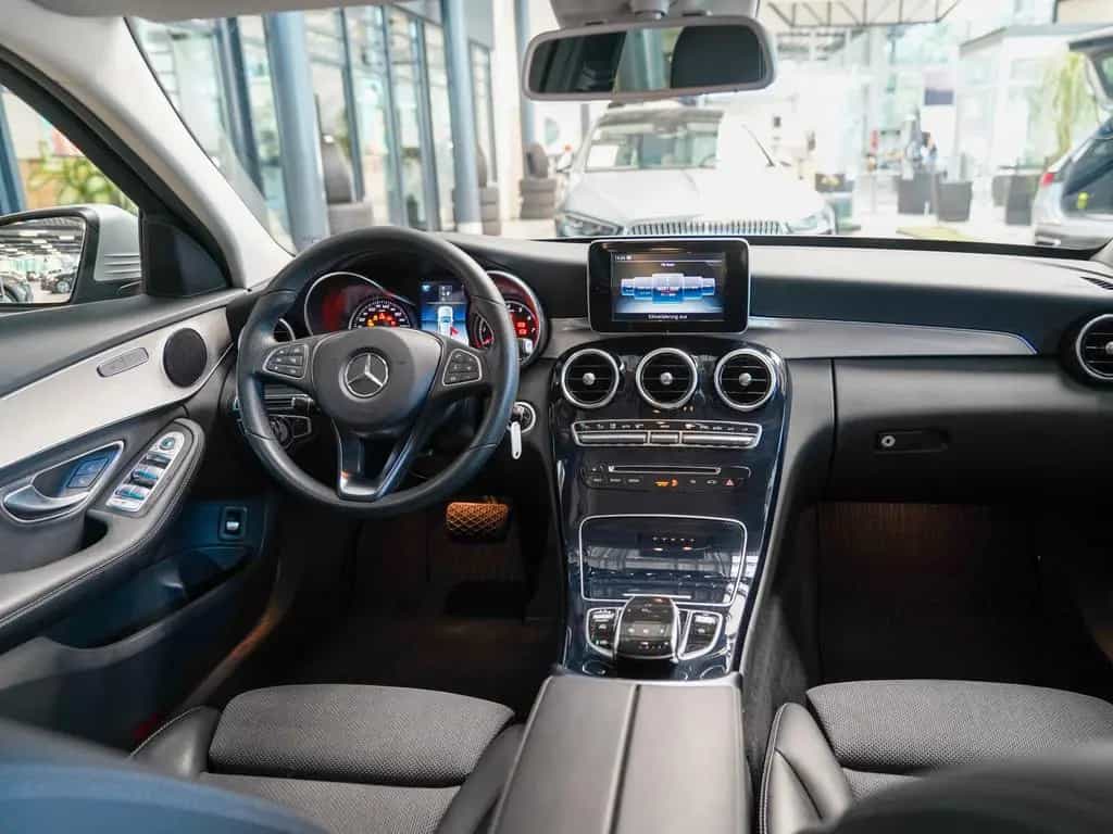 Mercedes-Benz C 200 T AVANTGARDE LED Intelligent Light AHK 07/2017-photo-14