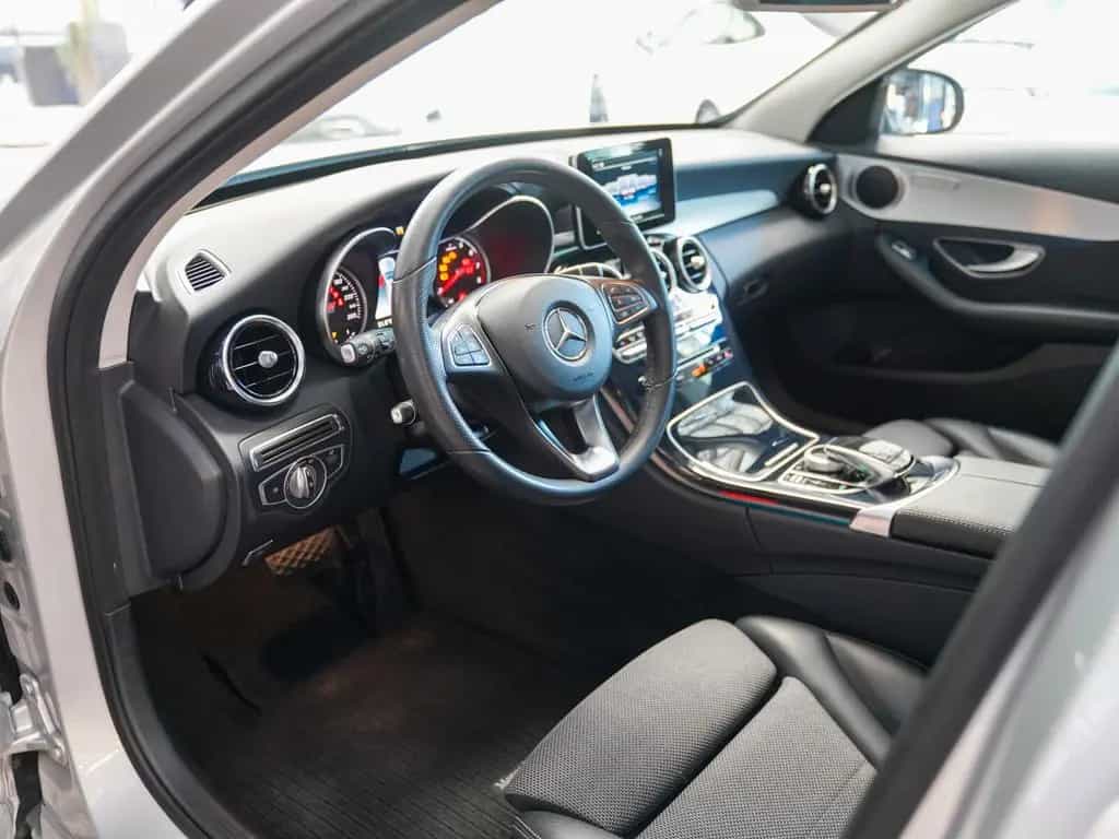 Mercedes-Benz C 200 T AVANTGARDE LED Intelligent Light AHK 07/2017-photo-15