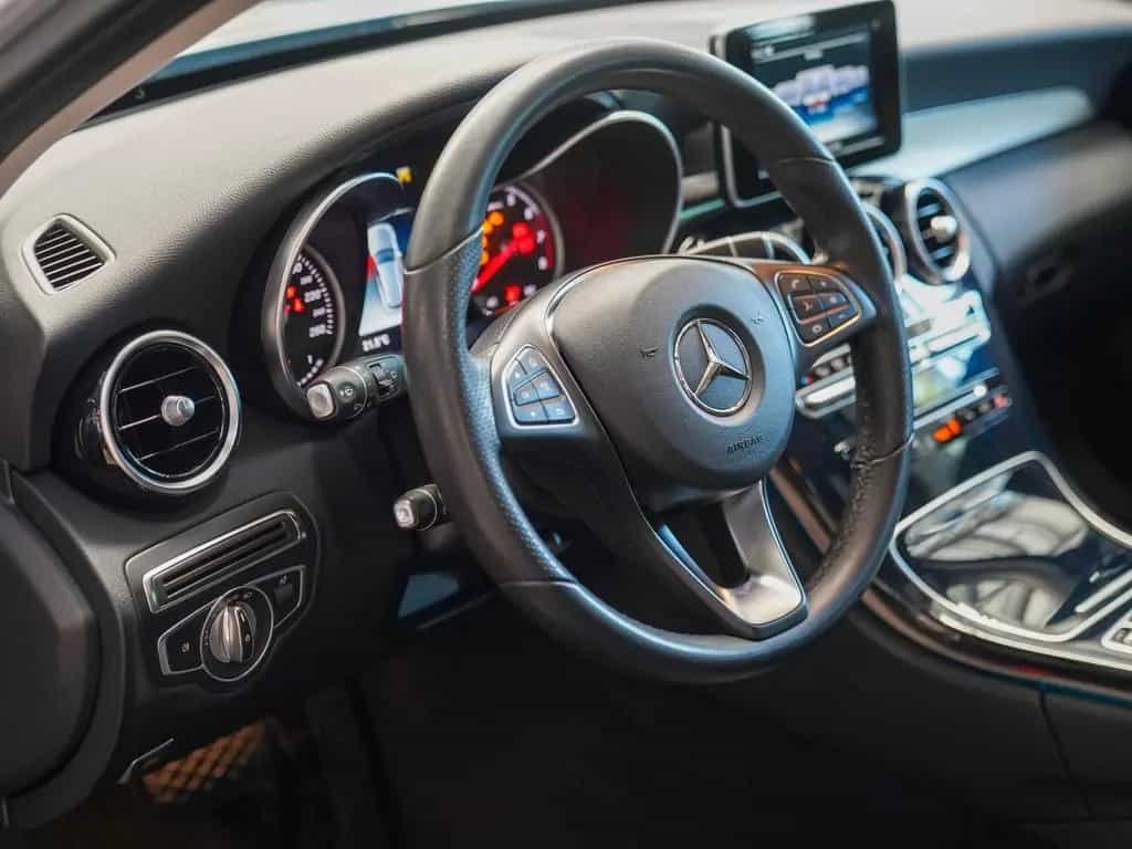 Mercedes-Benz C 200 T AVANTGARDE LED Intelligent Light AHK 07/2017-photo-16