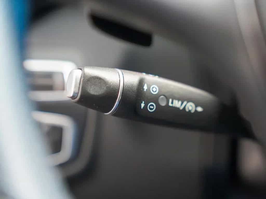 Mercedes-Benz C 200 T AVANTGARDE LED Intelligent Light AHK 07/2017-photo-19