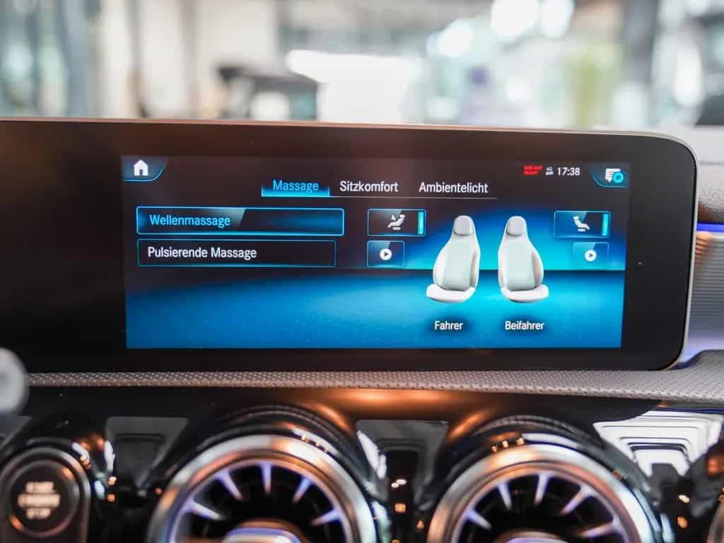 Mercedes-Benz A 180 d Progressive Leder Head-up Fahrassist 360 03/2018-photo-21