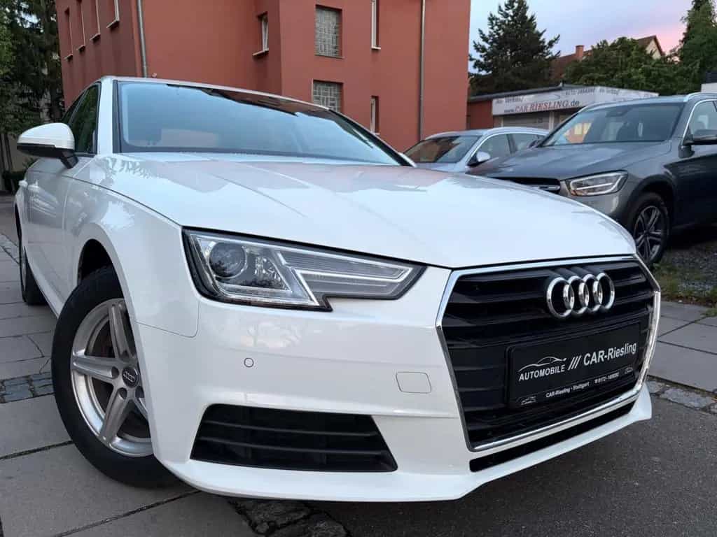 Audi A4 Lim.AUTOMATI/PDC/KAMERA/TEMPOMA/I HAND 10/2017-photo-2