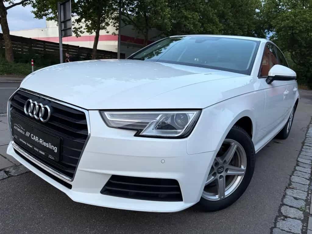 Audi A4 Lim.AUTOMATI/PDC/KAMERA/TEMPOMA/I HAND 10/2017-photo-20