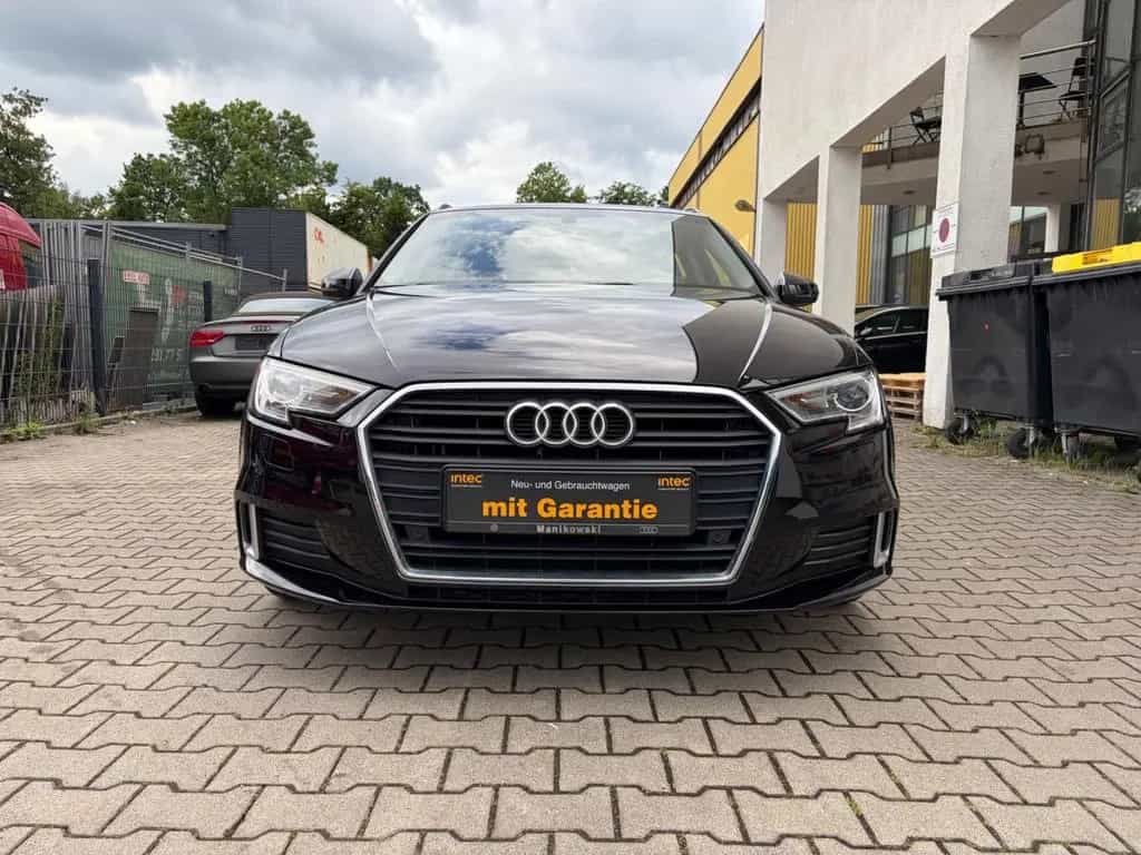 Audi A3 Sportback 35 TFSI sport Navi Xenon Klimaaut 11/2018-photo-1