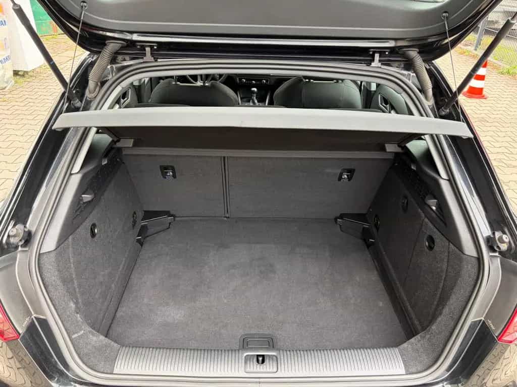 Audi A3 Sportback 35 TFSI sport Navi Xenon Klimaaut 11/2018-photo-15