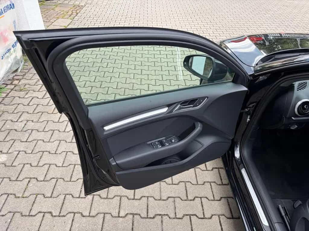 Audi A3 Sportback 35 TFSI sport Navi Xenon Klimaaut 11/2018-photo-16