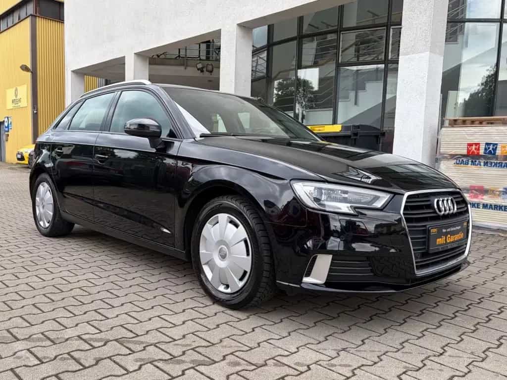 Audi A3 Sportback 35 TFSI sport Navi Xenon Klimaaut 11/2018-photo-2