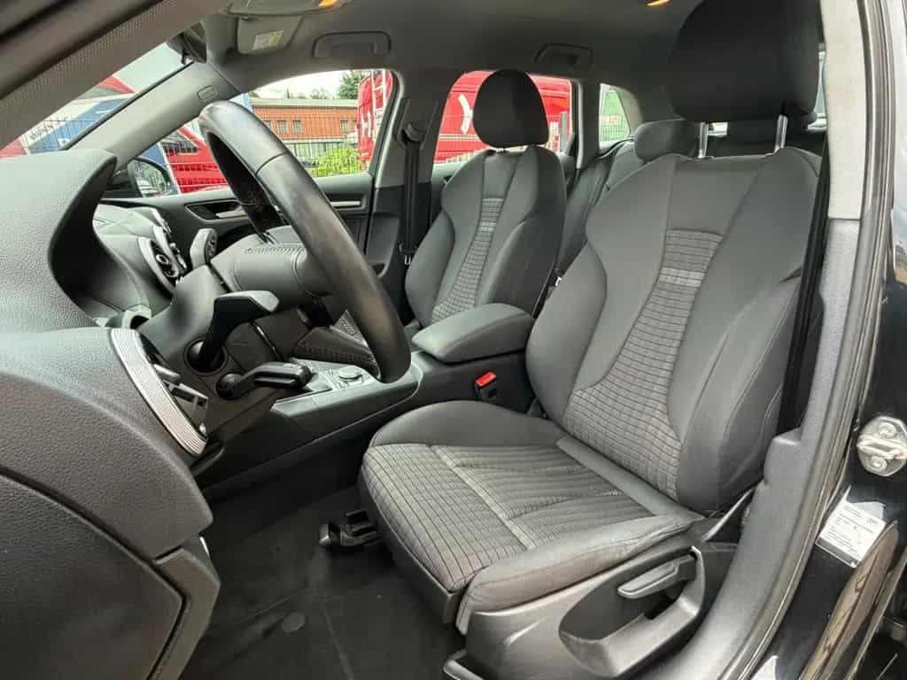 Audi A3 Sportback 35 TFSI sport Navi Xenon Klimaaut 11/2018-photo-21