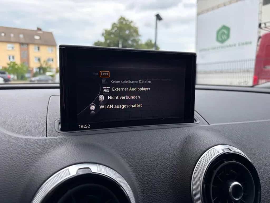 Audi A3 Sportback 35 TFSI sport Navi Xenon Klimaaut 11/2018-photo-33