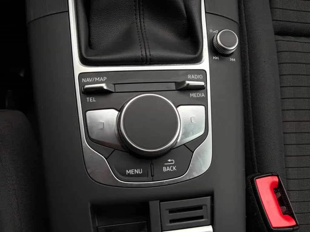 Audi A3 Sportback 35 TFSI sport Navi Xenon Klimaaut 11/2018-photo-38