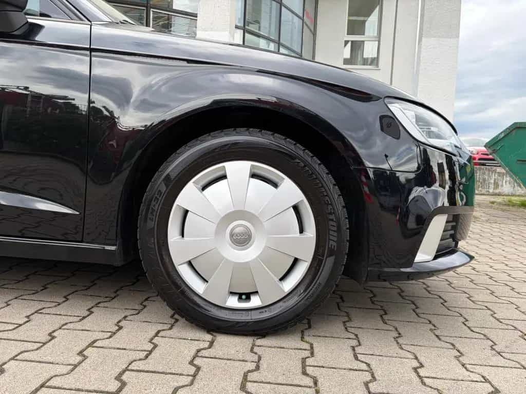 Audi A3 Sportback 35 TFSI sport Navi Xenon Klimaaut 11/2018-photo-9