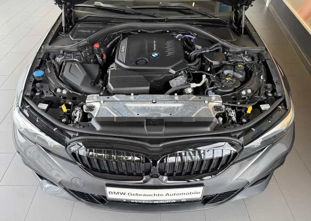 BMW 320 d xDr. Tour. M Sport KAM+ACC+LEDer+AHK+STANDH 09/2020-photo-11