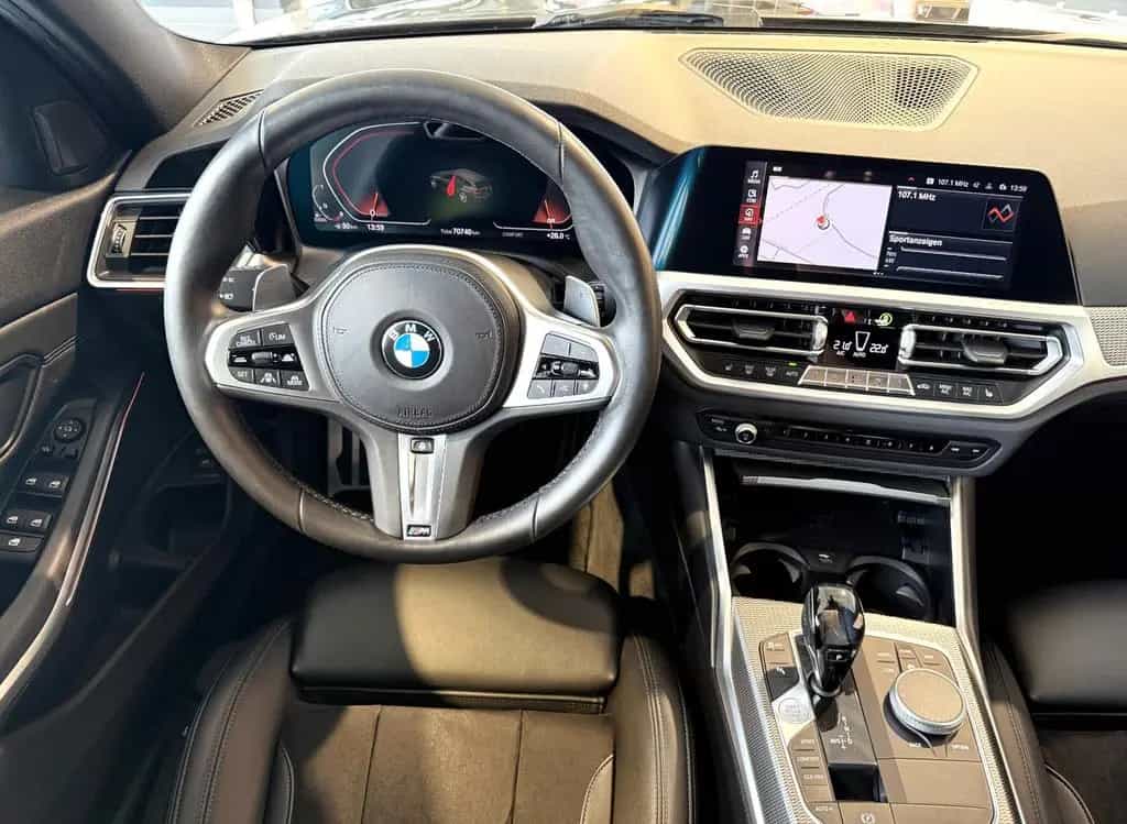 BMW 320 d xDr. Tour. M Sport KAM+ACC+LEDer+AHK+STANDH 09/2020-photo-3