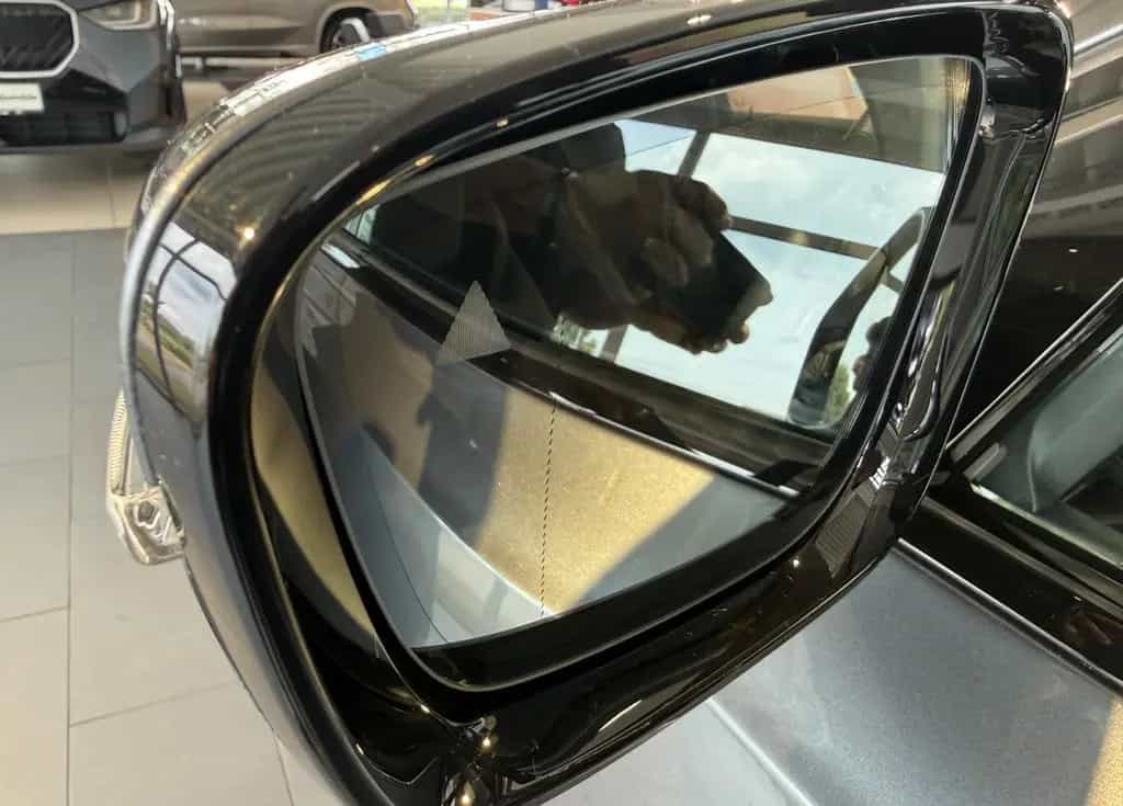 BMW 320 d xDr. Tour. M Sport KAM+ACC+LEDer+AHK+STANDH 09/2020-photo-33