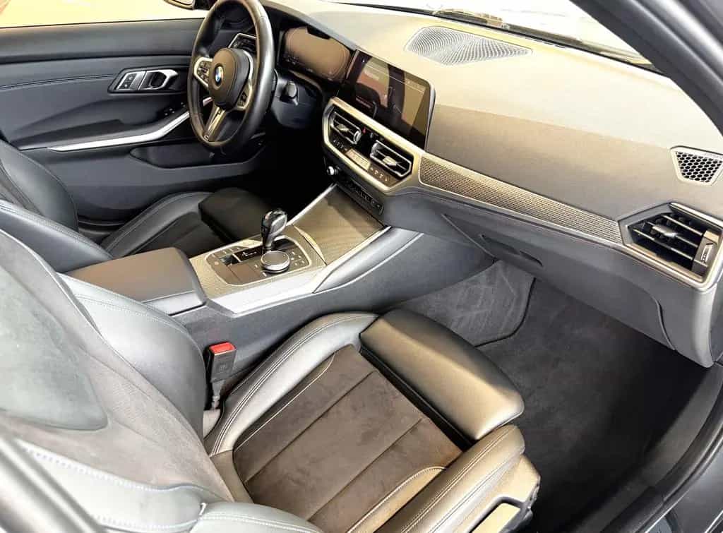 BMW 320 d xDr. Tour. M Sport KAM+ACC+LEDer+AHK+STANDH 09/2020-photo-35