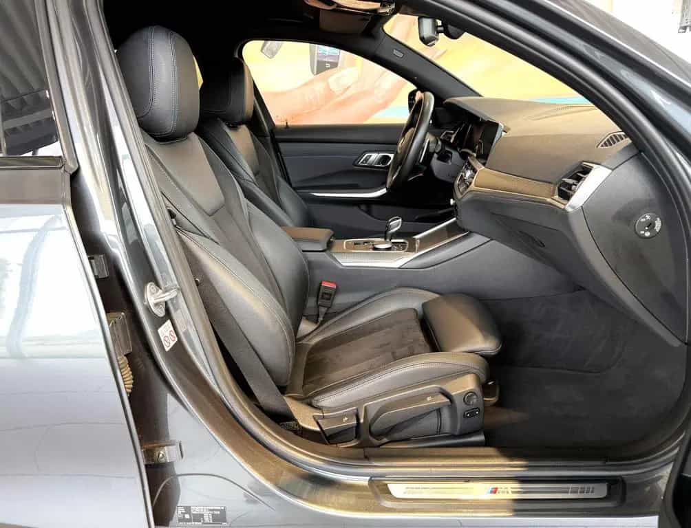 BMW 320 d xDr. Tour. M Sport KAM+ACC+LEDer+AHK+STANDH 09/2020-photo-4