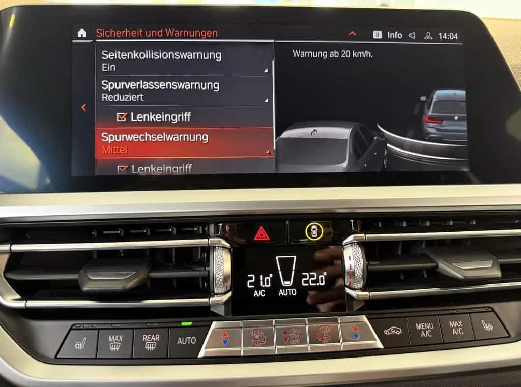 BMW 320 d xDr. Tour. M Sport KAM+ACC+LEDer+AHK+STANDH 09/2020-photo-47