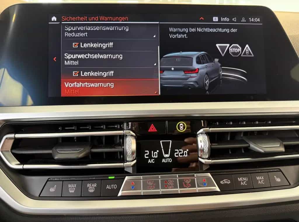 BMW 320 d xDr. Tour. M Sport KAM+ACC+LEDer+AHK+STANDH 09/2020-photo-48