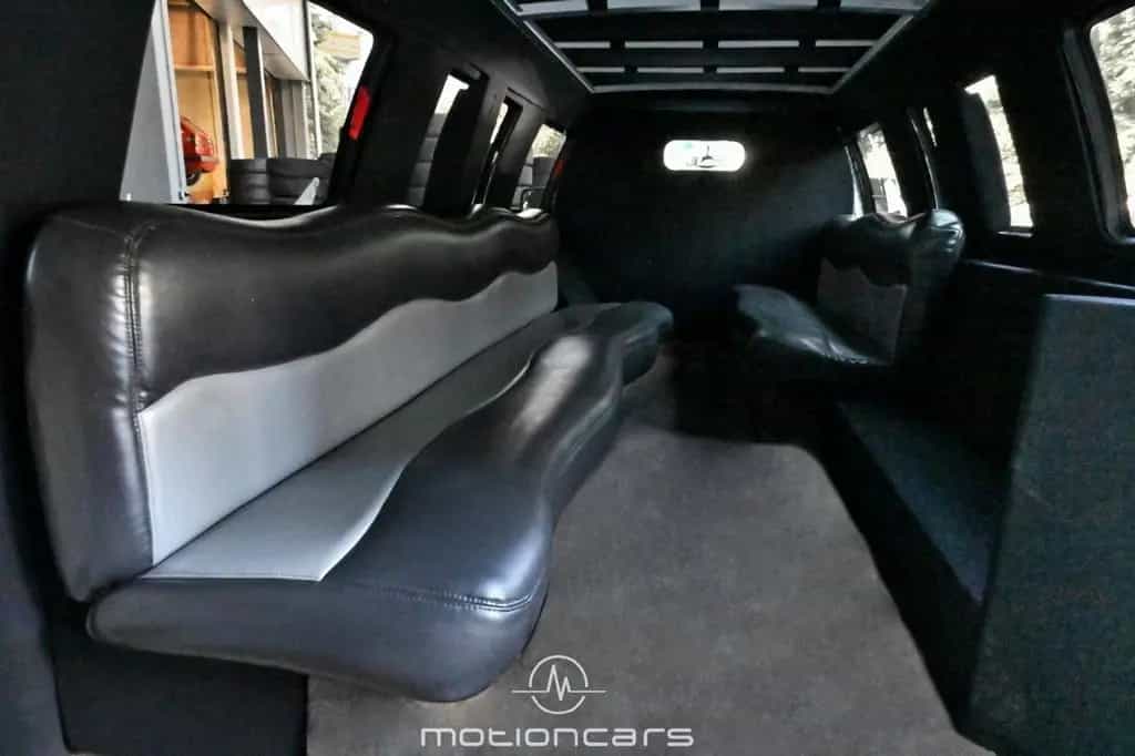 Lincoln Navigator Limousine 09/2004-photo-16
