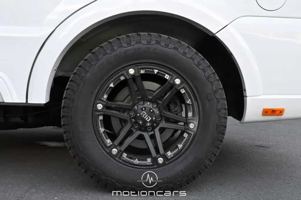 Lincoln Navigator Limousine 09/2004-photo-4