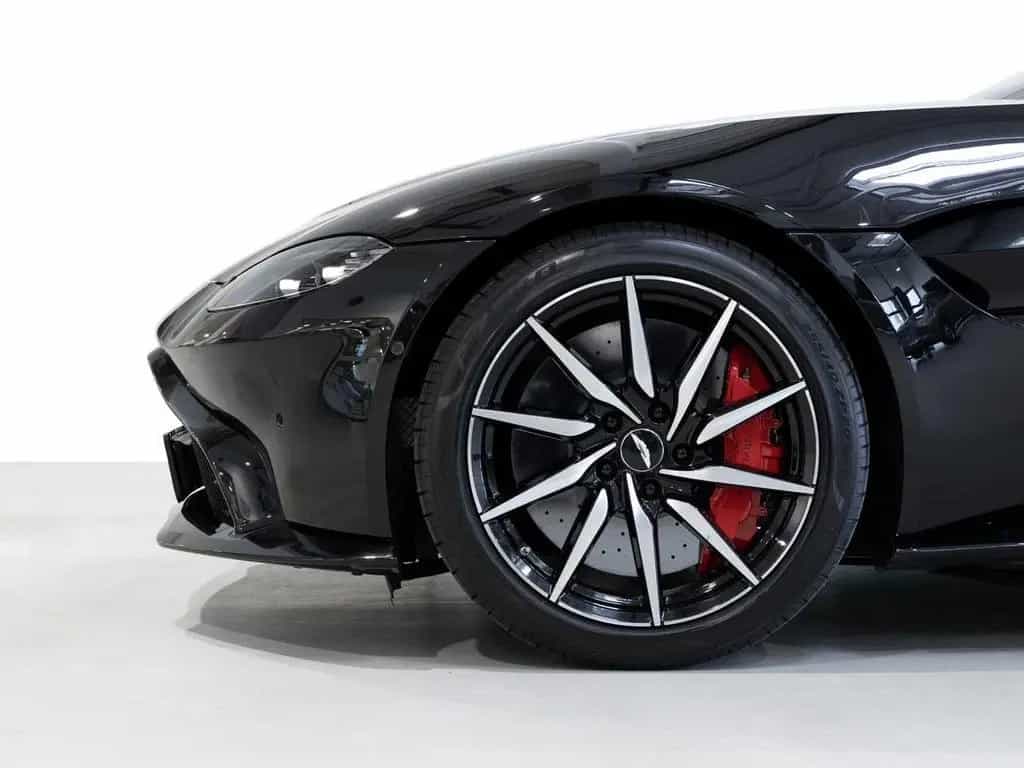 Aston Martin V8 Vantage -Onyx Black- 09/2019-photo-11