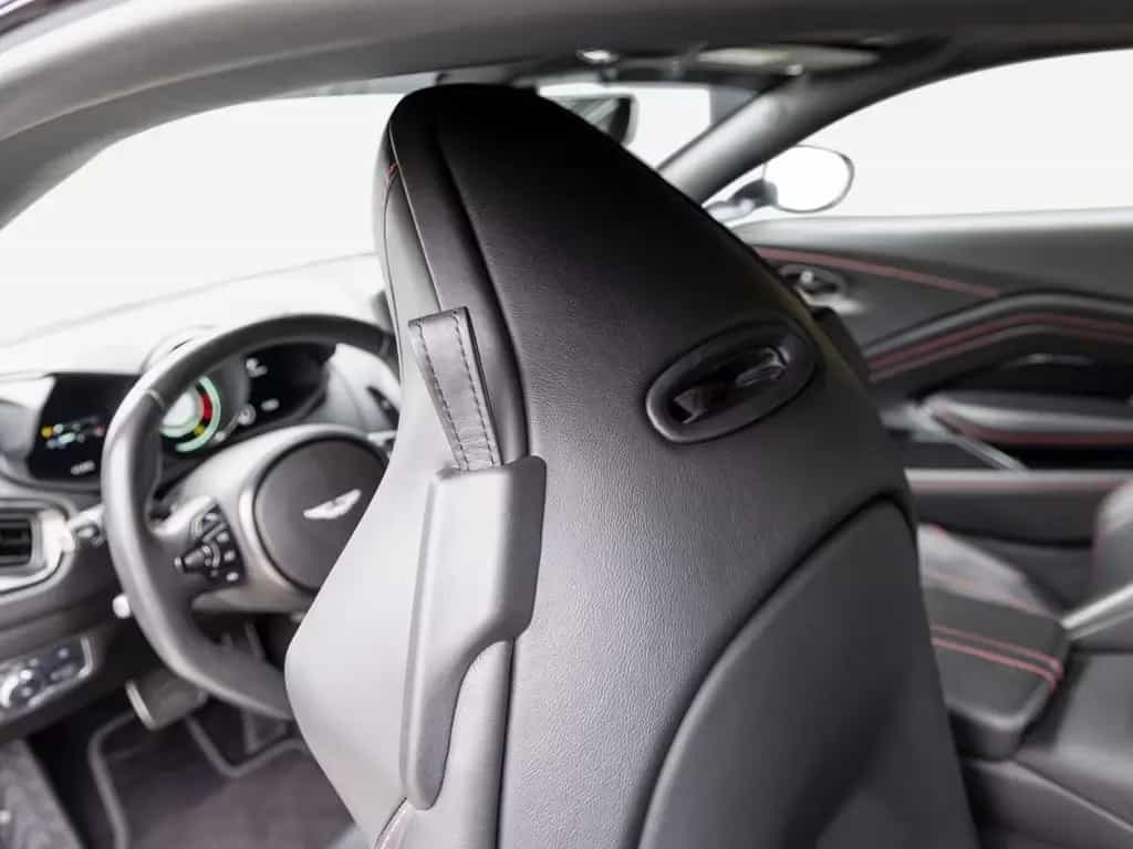 Aston Martin V8 Vantage -Onyx Black- 09/2019-photo-21