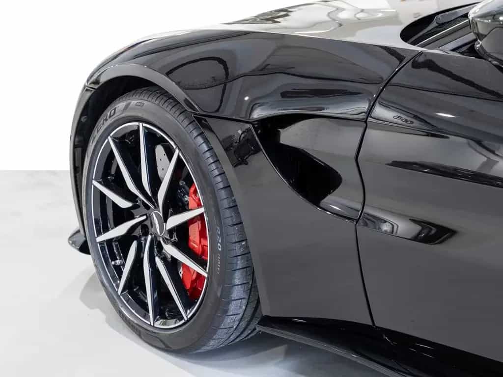 Aston Martin V8 Vantage -Onyx Black- 09/2019-photo-3