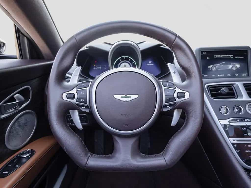 Aston Martin DBS Superleggera Volante -Berwick Bronze- 12/2020-photo-27