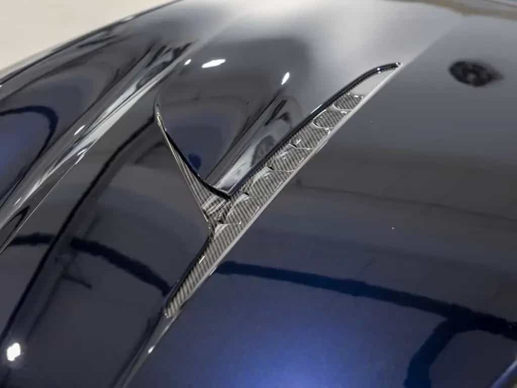 Aston Martin Vanquish V12 Vanquish -Ultramarine Black- 01/2025-photo-11