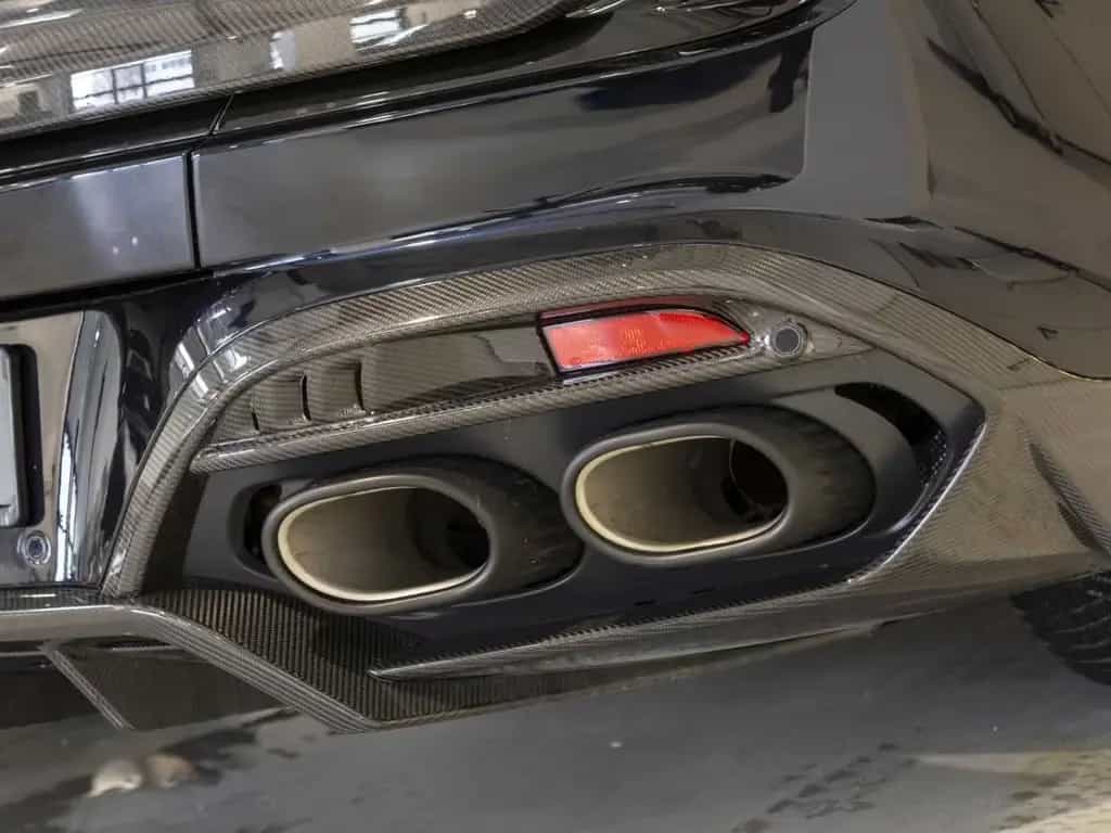 Aston Martin Vanquish V12 Vanquish -Ultramarine Black- 01/2025-photo-9