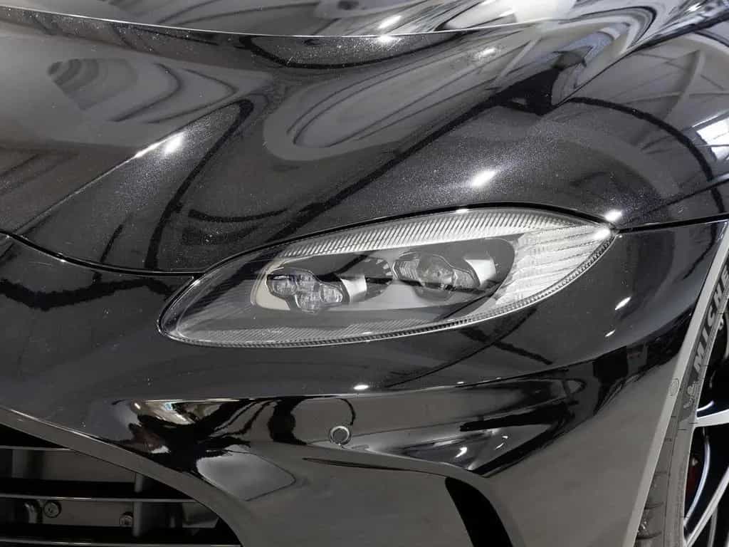 Aston Martin V12 Vantage New Vantage V12 Roadster -Onyx Black- 05/2023-photo-10