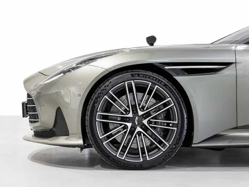 Aston Martin DB12 Volante -Titanium Grey- null-photo-11