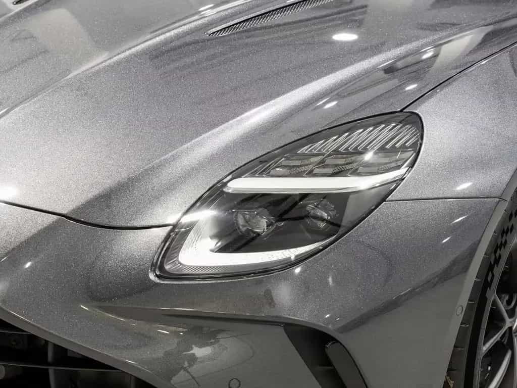 Aston Martin V8 Vantage Roadster -Xenon Grey- null-photo-10