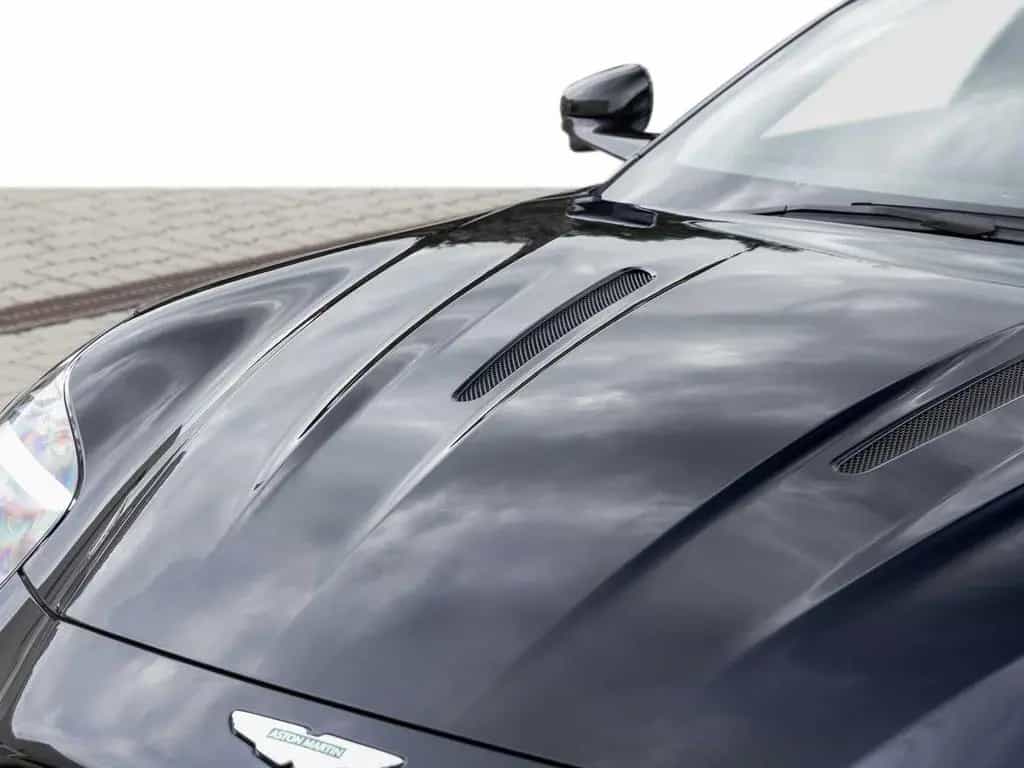 Aston Martin DB12 Coupe -Ultramarine Black- null-photo-10